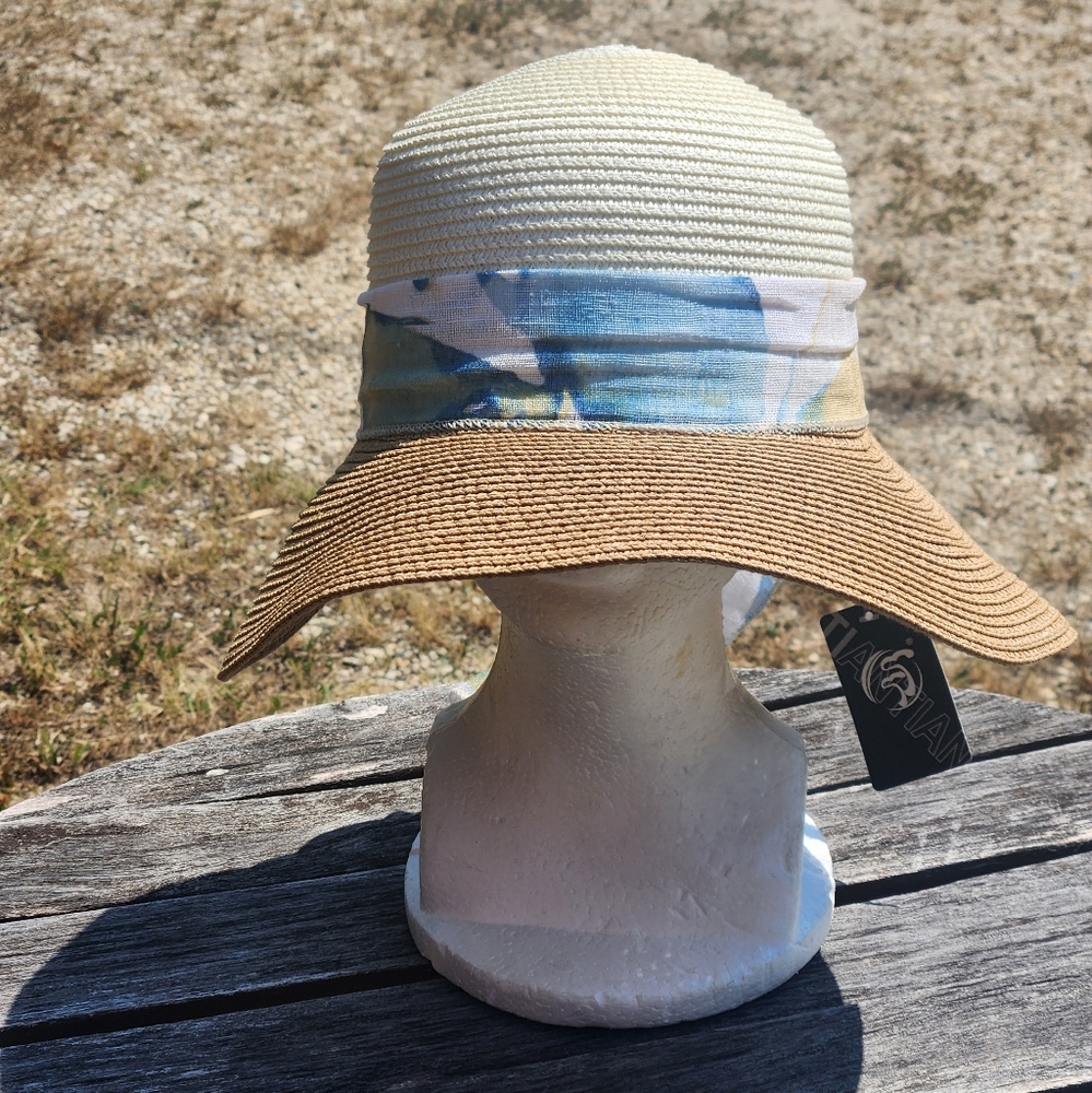 Straw Sun Hat Wide Brim Floppy Tiantian Hat New